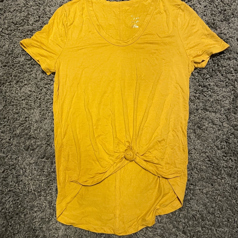 A New Day vneck shirt with knot size Xsmall